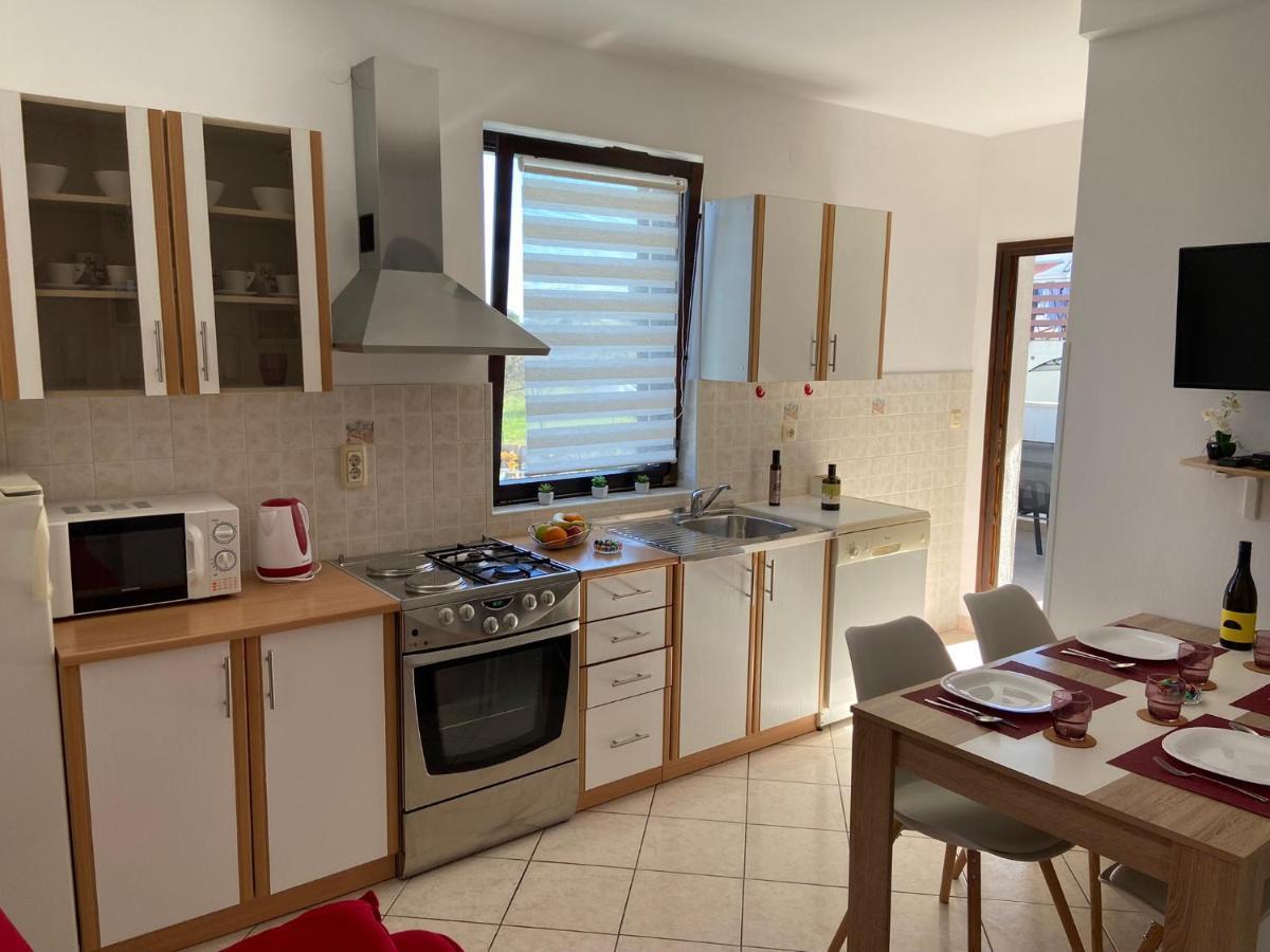 Apartment Madis & Free Bikes Pula Exterior foto