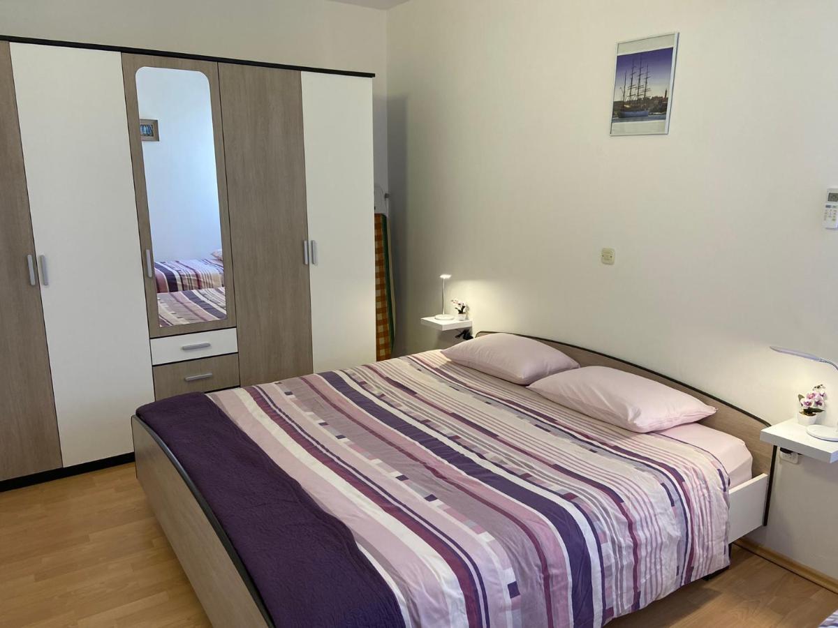 Apartment Madis & Free Bikes Pula Exterior foto